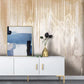 Abstrakte, selbstklebende Fototapete mit Goldakzenten „Goldene Eleganz“