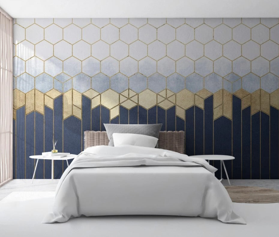 Abstrakte Wandtapete mit geometrischen Formen und Goldakzenten „Goldene Waben“