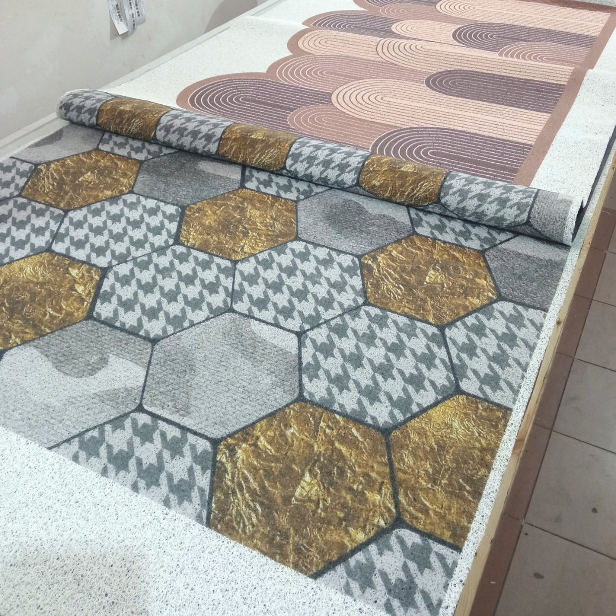 Schmutzabweisende Fußmatte, Gummimatte „Honig“