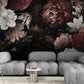 Dunkle Fototapete mit großen Blumen auf Leinwand „Nachtblüte“