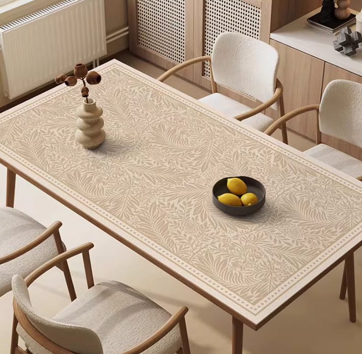 PVC-Tischdecke in Beige mit Pflanzenmotiven „Farnblätter“