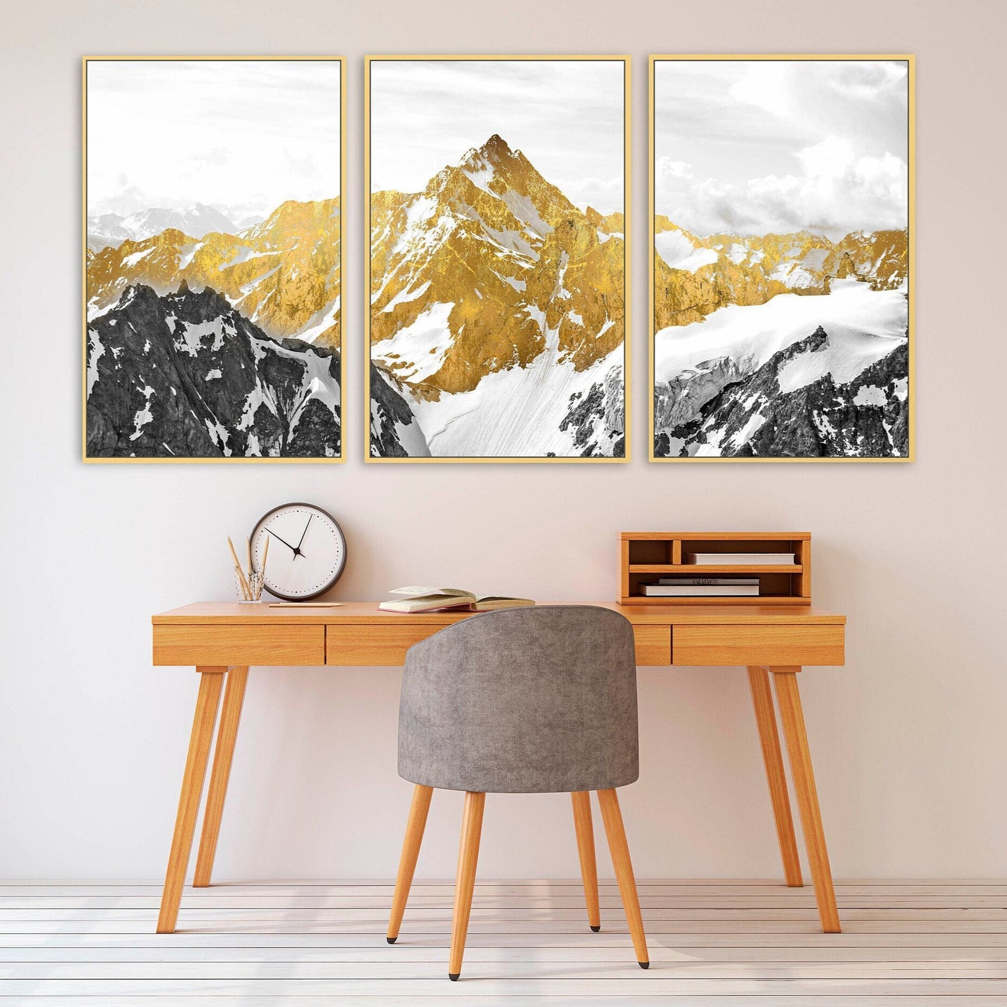 Mehrteiliges Wandbild mit goldenen Bergen auf Leinwand, 3er-Set Wandkunst mit Bergmotiven in schwebendem goldenen Rahmen, asiatische Naturwandkunst als Geschenk