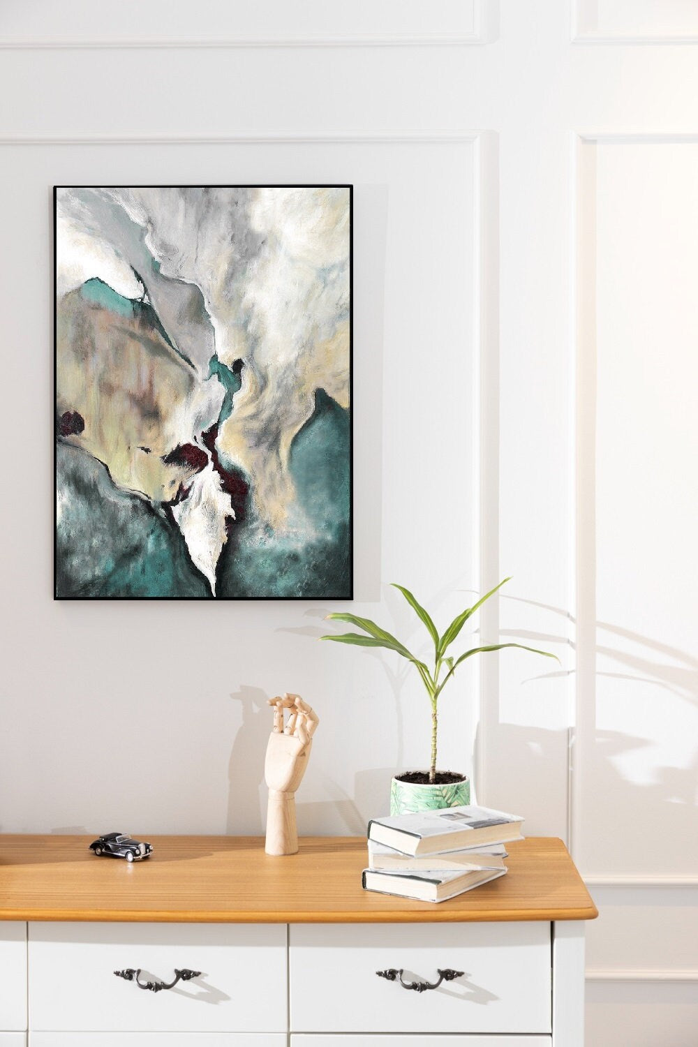 Moderner abstrakter Leinwanddruck, großer schwebender Marmorrahmen, blau-weiße Abstraktion fürs Wohnzimmer, gerahmtes Leinwandbild als Geschenk